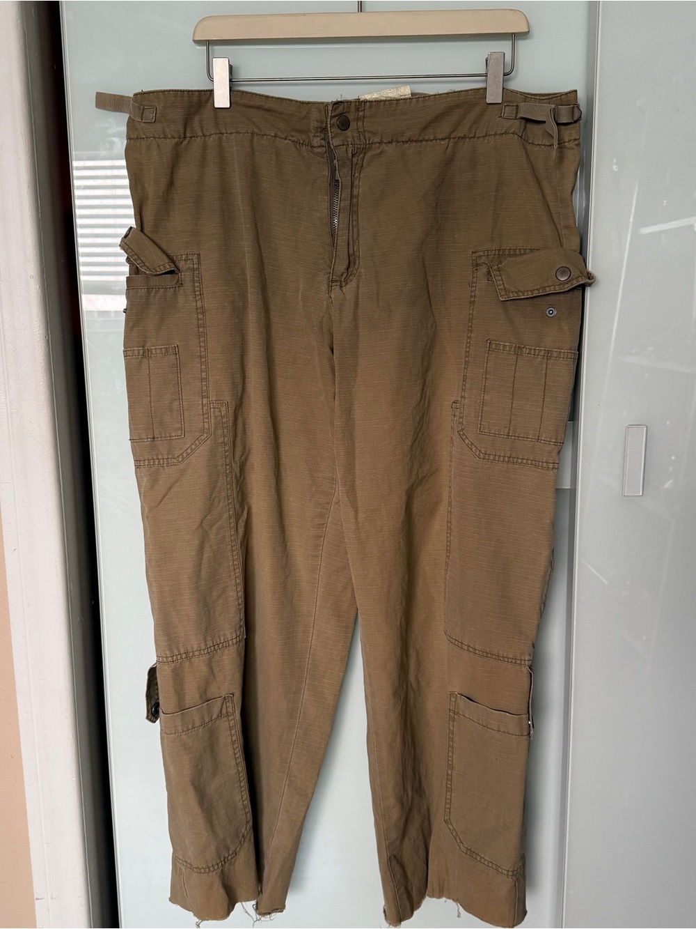 Da-Nang Men's Brown Cargo Pants - Utility Pocket Design